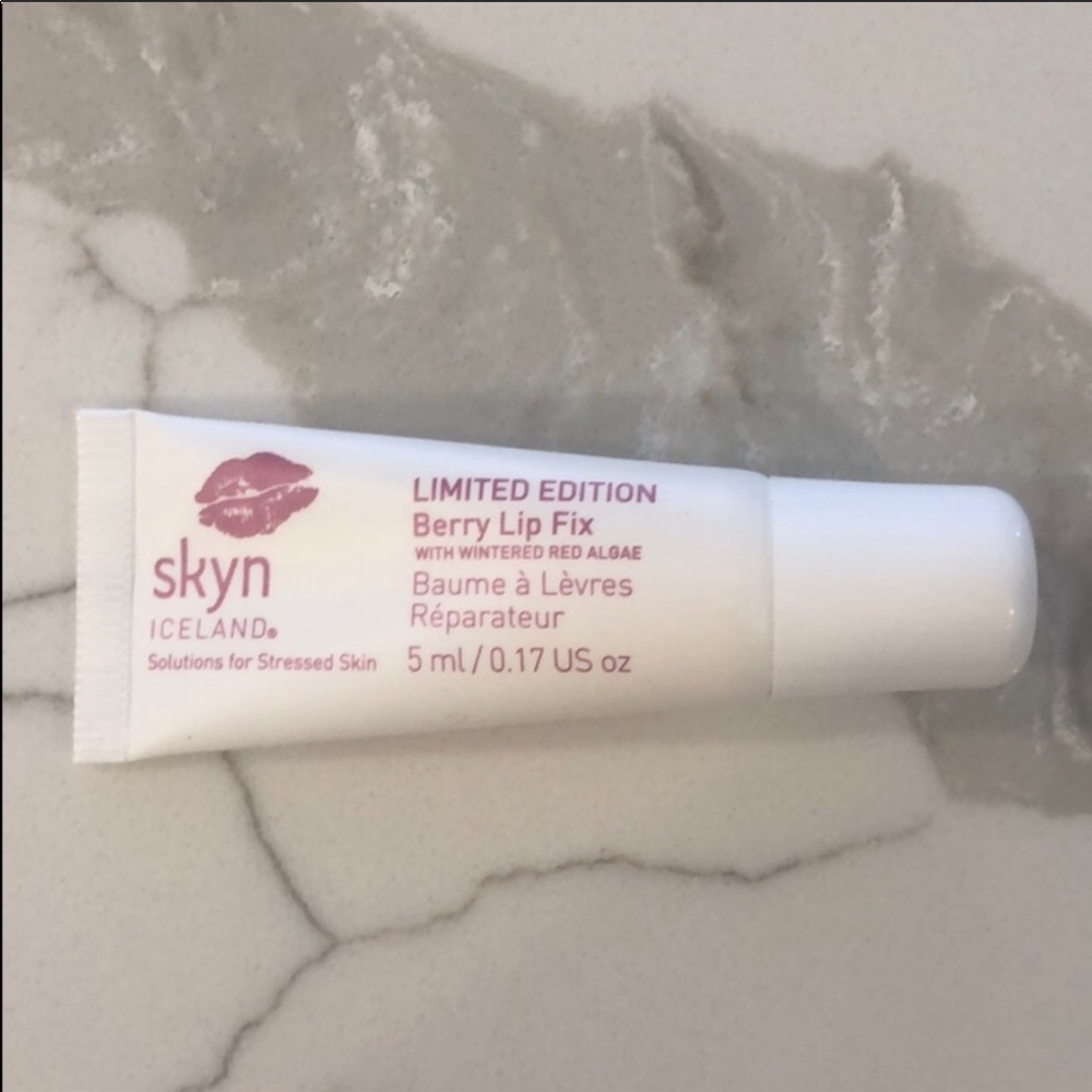 🌸5/$25🌸 Skyn Iceland berry lip fix
